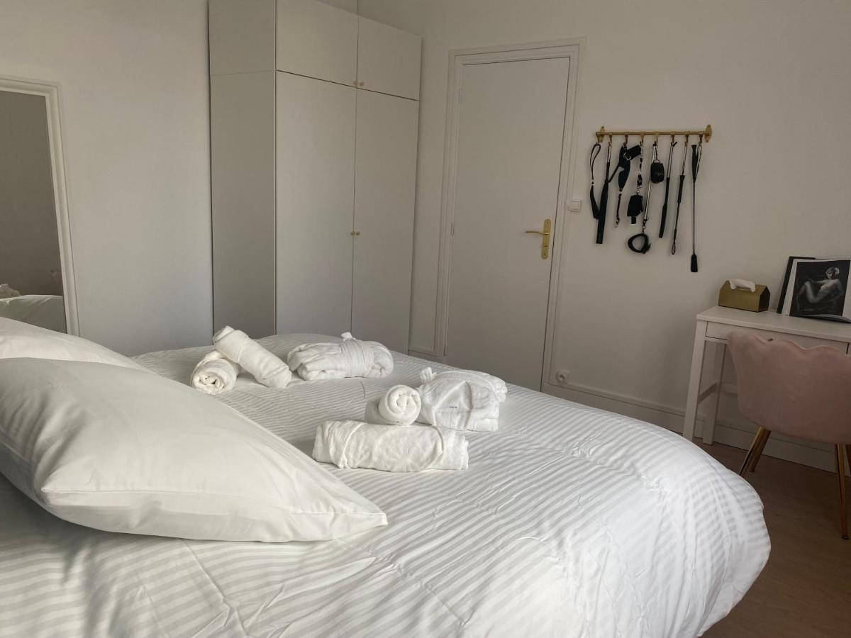 Escapade Romantique: Sauna Et Moments De Plaisir Rouen Ngoại thất bức ảnh